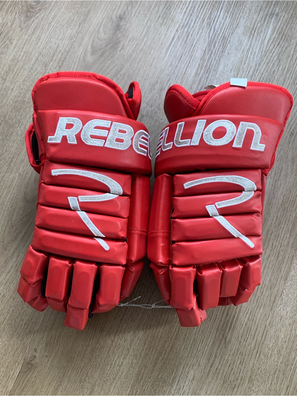 NEW Rebellion Hockey Gloves Size 15 1/2 removable wrist pad Red